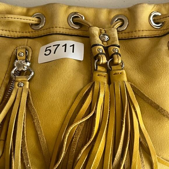 B Makowsky Crossbody Bag Purse Yellow Metal Hardware Leather Fringe Tassel - Picture 10 of 16